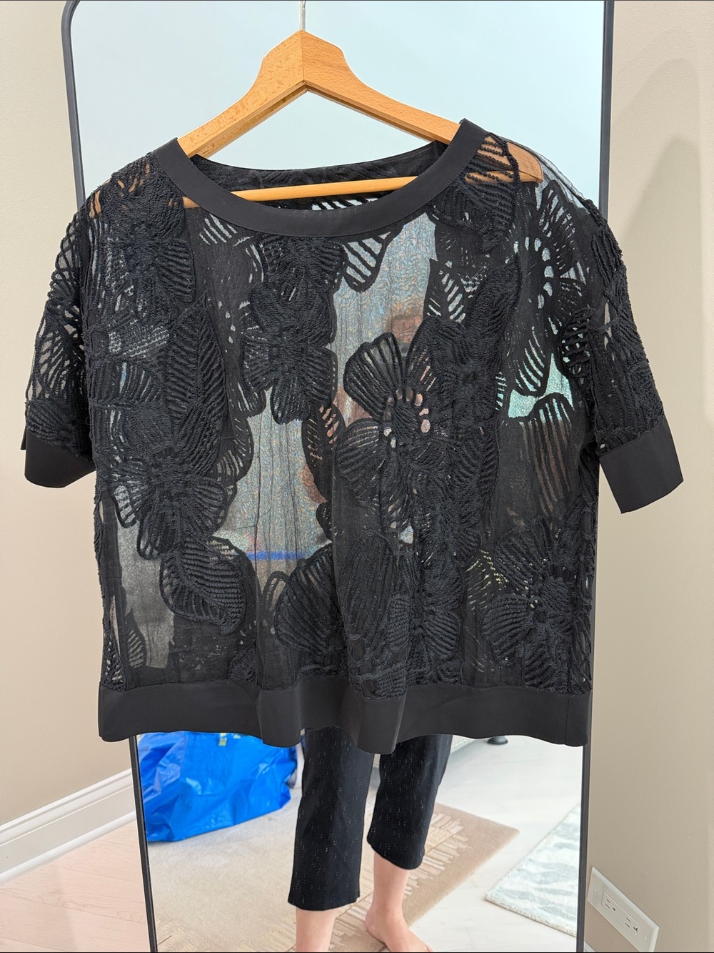 Lafayette 148 New York Black Floral Lace Short-Sleeve Top